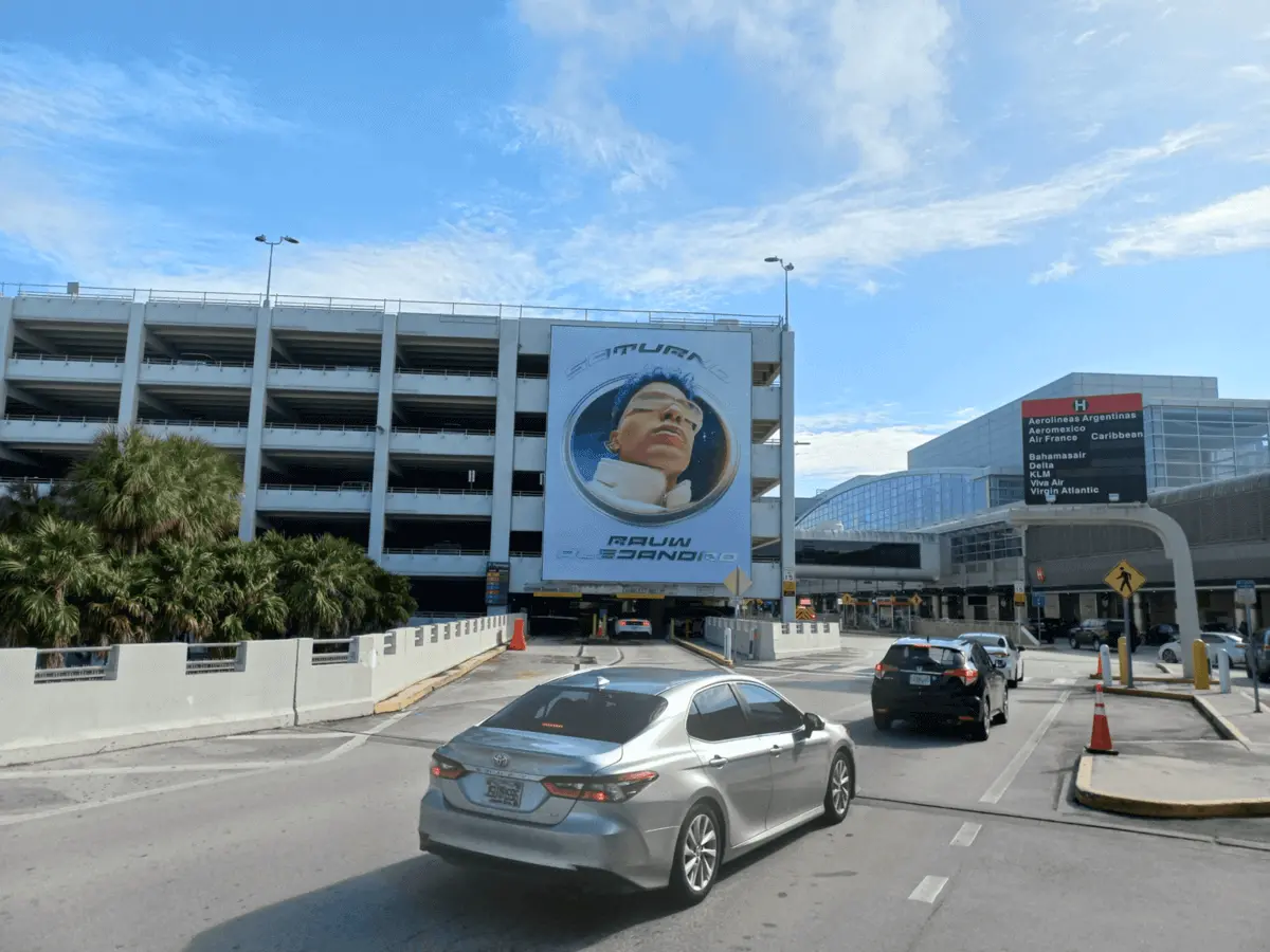Madrid–Barajas Airport Mad Advertising Exterior Banners A1