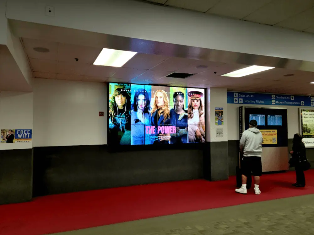 Orlando Airport Mco Advertising Video Walls A1