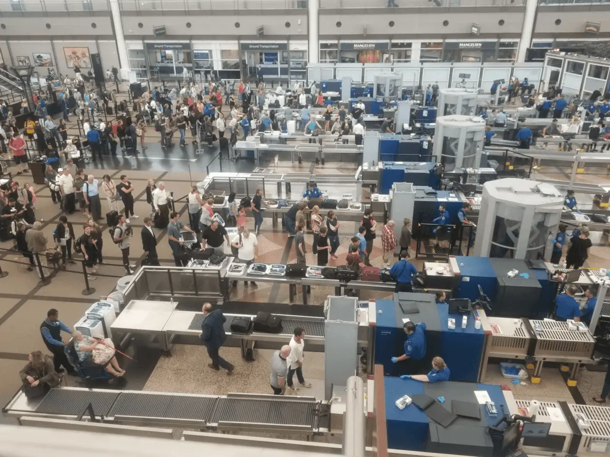 San-Antonio Airport Sat Advertising Security Area Domination A1