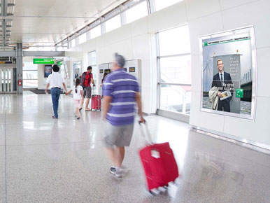 Sao Paulo Airport Mini-Spectacular Advertising