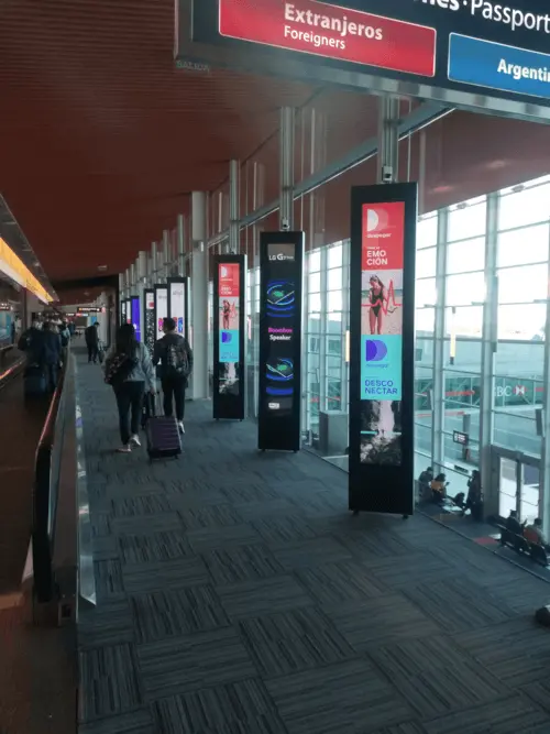 Barcelona El Prat Airport Bnc Advertising Digital Example 9