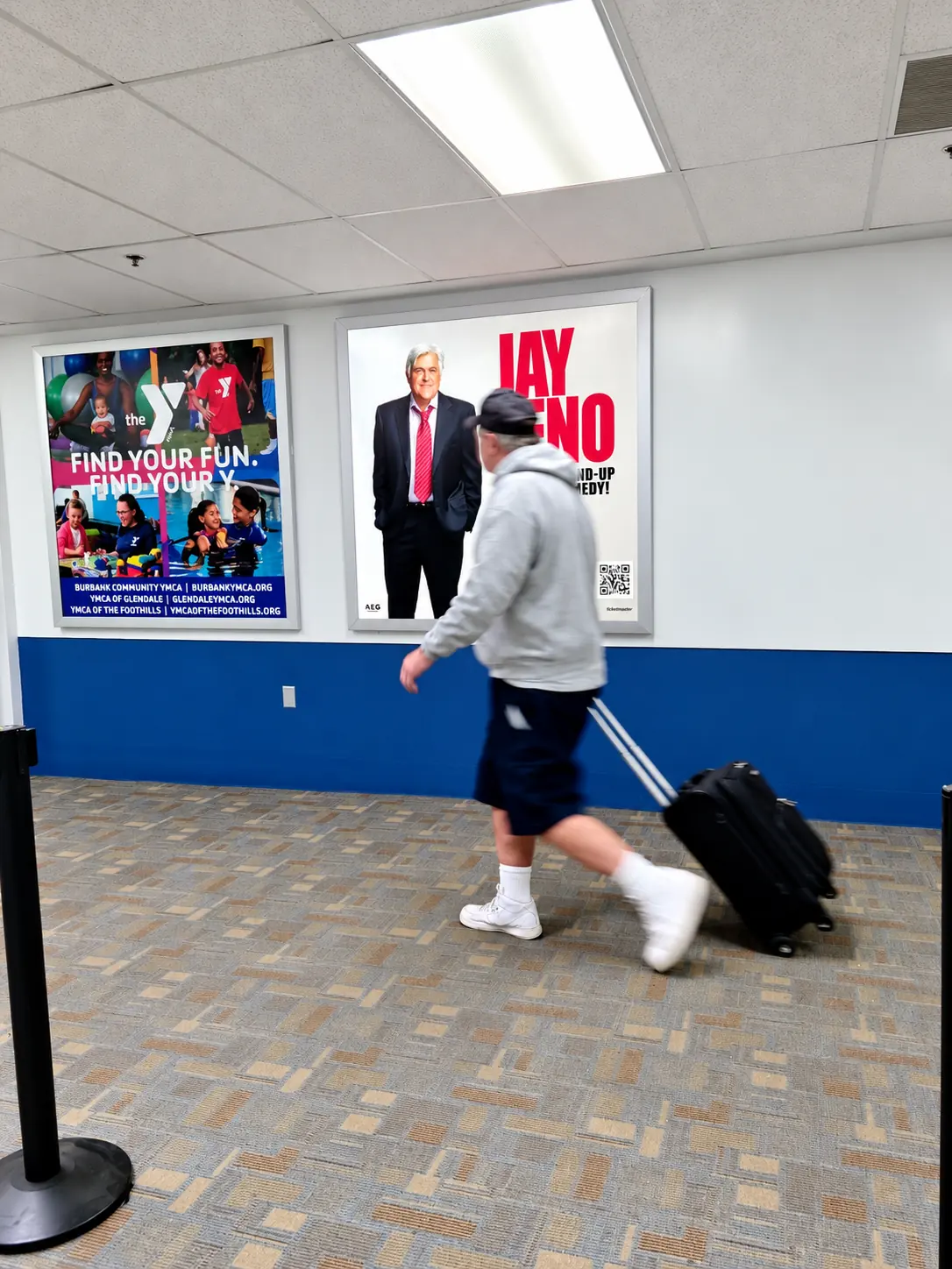 Example of dioramas in an airport terminal